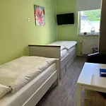 Guest house De Winter - - Apartmenthaus - Monteurzimmer 3*