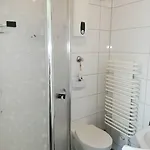 De Winter - - Apartmenthaus - Monteurzimmer Guest house 3*