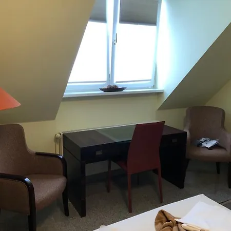 Guest house De Winter - - Apartmenthaus - Monteurzimmer