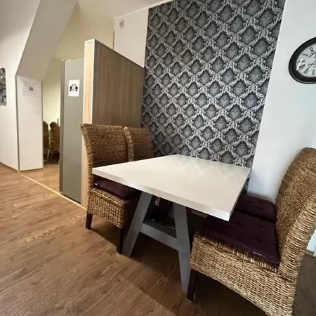 Penzion De Winter - - Apartmenthaus - Monteurzimmer 3*