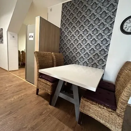 Гостевой дом De Winter - - Apartmenthaus - Monteurzimmer Кастроп-Рауксель