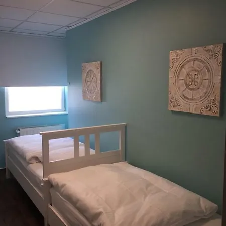 De Winter - - Apartmenthaus - Monteurzimmer בית הארחה קסטרופ-ראוקסל