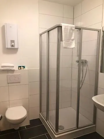 De Winter - - Apartmenthaus - Monteurzimmer Affittacamere