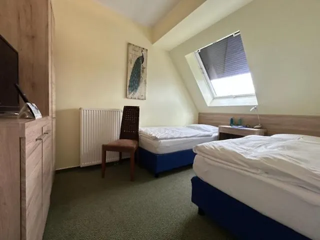 De Winter - - Apartmenthaus - Monteurzimmer 3* 卡斯特罗普-劳克塞尔